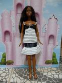 Roupa de Barbie: Conjunto Branco e Azul-Marinho com Bolinhas